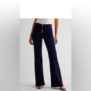 Express Women’s Mid rise exposed zipper 70’s flare jeans- Size 6